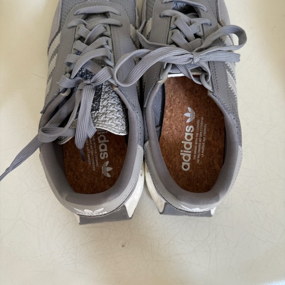 LIKE NEW Adidas Retropy E5 Metal Grey / Size 9 US - Picture 4 of 6